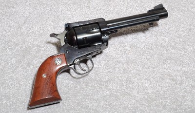 Ruger New Model Super Blackhawk .44 Magnum, 5 1/2" Barrel Revolver