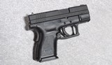 Springfield XD 9 Sub-Compact Pistol, 9mm Luger, 3 Inch Barrel, 1 3/4 lbs. - 1 of 7