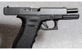 Glock 22 Pistol, .40 S&W, 4 1/2 Inch Barrel, 1 5/8 lbs. - 5 of 6