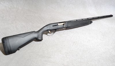 Browning Maxus Shotgun, 12 Gauge, 28 Inch Barrel, 8 lbs.