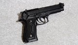 Beretta 92 FS Pistol, 9mm Luger, 4.9 Inch Barrel, 2 1/4 lbs. - 1 of 6