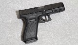 Glock 20 Gen. 5 Pistol, 10mm Auto, 4.61Barrel, 2 lbs. - 1 of 6
