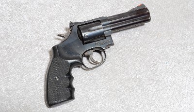 Smith & Wesson 586 Pistol, .357 Magnum, 4 Inch Barrel, 2 5/8 lbs.