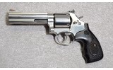 Smith & Wesson 686-6 Pistol, 357 Magnum, 5 Inch Barrel, 2 3/4 lbs. - 2 of 6
