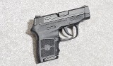 Smith & Wesson M&P Bodyguard 380 Pistol, .380 Auto, 2.75 Inch Barrel, 3/4 lb. - 1 of 4
