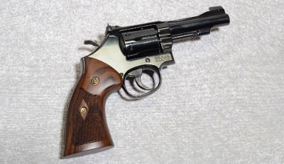 Smith & Wesson 48-7 Pistol, .22 MRF, 4 Inch Barrel, 2 1/2 lbs.