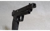 Smith & Wesson M&P45 M2.0 Pistol, .45 Auto, 5.5" Barrel, 2 lbs. - 4 of 6