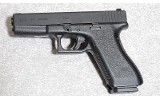 Glock 17 Gen 2 Pistol, 9mm Luger, 4.5" Barrel, 1 1/2 lbs. - 2 of 6