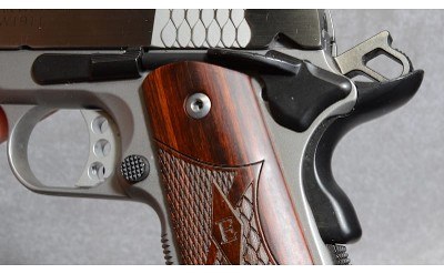 Smith & Wesson SW1911 Pistol, .45 Auto, 4" Barrel, 2.5 lbs. - Image 6 of 7