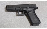 Glock 17 Gen 5 Pistol, 9mm Luger, 4.5 Inch Barrel, 1.75 lbs. - 2 of 6