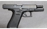 Glock 17 Gen 5 Pistol, 9mm Luger, 4.5 Inch Barrel, 1.75 lbs. - 5 of 6