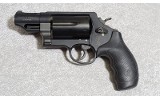 Smith & Wesson Governor Revolver, .45 Colt / .45 Auto / .410 2.5", 2.75" Barrel, 2 lbs. - 2 of 5