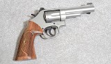 Smith & Wesson 66-8 Combat Revolver, .357 Magnum, 4.25" Barrel, 2 3/8 lbs. - 1 of 6