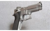 Smith & Wesson 5906 Pistol, 9mm Luger, 4" Barrel, 2.5 lbs. - 4 of 5