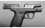 Smith & Wesson M&P 40 S&W Pistol, .40 S&W, 3" Barrel, 1.25 lbs. - Image 5 of 6