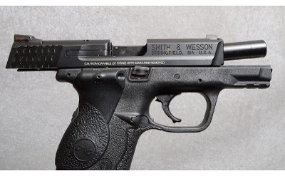 Smith & Wesson M&P 9C Pistol, 9mm, 3.6" Barrel, 1.75 lbs. - Image 4 of 5