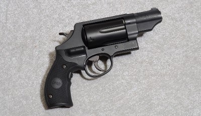 Smith & Wesson Governor Pistol, .45 Colt, .45 ACP, 410 Gauge -2.5", 2.75" Barrel, 2.5 lbs. - Image 1 of 7