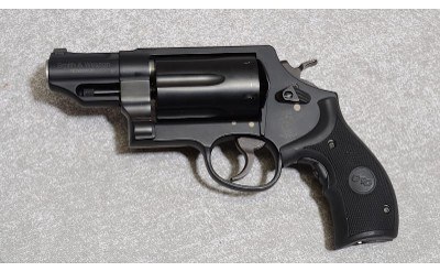 Smith & Wesson Governor Pistol, .45 Colt, .45 ACP, 410 Gauge -2.5", 2.75" Barrel, 2.5 lbs. - Image 2 of 7