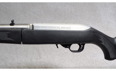 Ruger 10/22 Takedown Rifle, .22 Long Rifle, 18.5" Barrel, 4.75 lbs. - Image 7 of 9