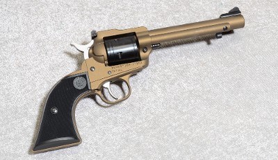 Ruger Super Wrangler Pistol, .22 Long Rifle with .22 Mag. Cyl, 5.5" Barrel, 2.5 lbs. - Image 1 of 6