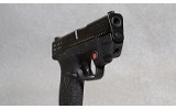 Smith & Wesson M&P 9 Shield M2.0, 9mm, 3.1" Barrel, 1 3/8" lbs - Image 5 of 7