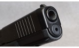 Glock 17 Gen. 5 Pistol, 9 x 19mm, 4.48" Barrel, 1.5 lbs. - Image 3 of 6