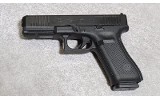Glock 17 Gen. 5 Pistol, 9 x 19mm, 4.48" Barrel, 1.5 lbs. - Image 2 of 6