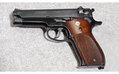 Smith & Wesson 39 Pistol, 9mm, 4" Barrel, 1.75 lbs. - Image 2 of 6