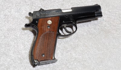 Smith & Wesson 39 Pistol, 9mm, 4" Barrel, 1.75 lbs. - Image 1 of 6
