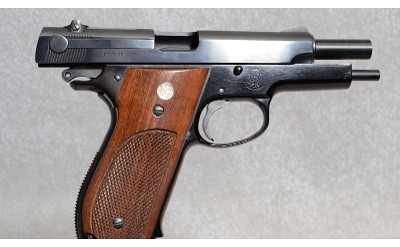 Smith & Wesson 39 Pistol, 9mm, 4" Barrel, 1.75 lbs. - Image 5 of 6