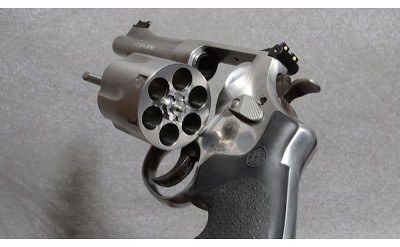 Smith & Wesson 629-6 Pistol, .44 Magnum, 4" Barrel - Image 3 of 6