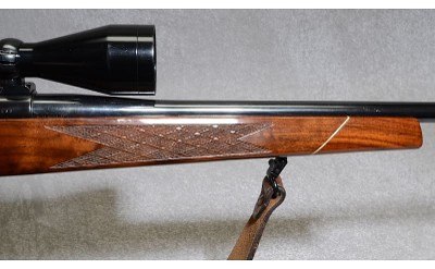 Weatherby Mark V Rifle, .300 Weatherby, 24" Barrel - Image 4 of 10