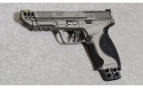 Smith and Wesson M&P 9 2.0 Competitor Pistol, 9 mm Luger, 5 Inch Barrel - Image 2 of 4