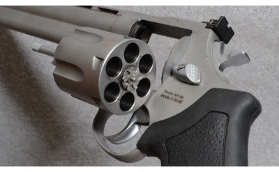 Taurus 44 Revolver, .44 Magnum, 8.375" Barrel - Image 4 of 6