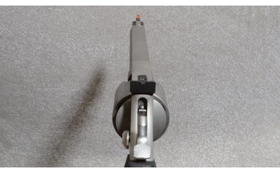 Taurus 44 Revolver, .44 Magnum, 8.375" Barrel - Image 6 of 6