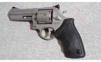Taurus Armas Model 44 Pistol, 44 Remington Magnum, 4 inch Barrel - Image 2 of 6