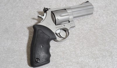 Taurus Armas Model 44 Pistol, 44 Remington Magnum, 4 inch Barrel - Image 1 of 6