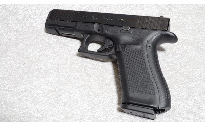 Glock 17v Pistol, 9mm, 4.5 inch Barrel - Image 2 of 6
