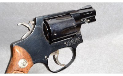 Smith and Wesson Model 36 Pistol, .38 S&W Special, 1.875 inch Barrel - Image 4 of 6