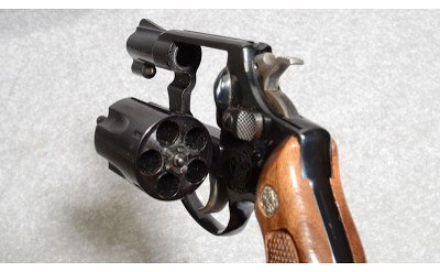 Smith and Wesson Model 36 Pistol, .38 S&W Special, 1.875 inch Barrel - Image 3 of 6