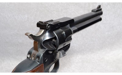 Ruger New Model Single-Six Pistol, .22 lR, 5.5 inch Barrel - Image 5 of 6