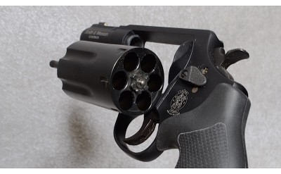 Smith & Wesson Governor Pistol, .45 ACP /.45 Colt / .410 Bore, 2.75" Barrel - Image 4 of 6