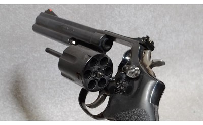 Smith & Wesson 586-3 Pistol, .357 Magnum, 6" Barrel - Image 4 of 6