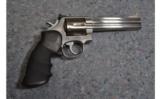 Smith & Wesson Model 686 in .357 Magnum - 2 of 5