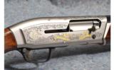 Browning Model Maxus Ducks Unlimited 75th Anniversary Edition in 12 Gauge - 3 of 9