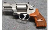 Smith & Wesson Model 629-6 Performance Center in .44 Mag - 3 of 5
