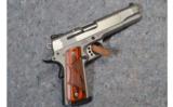 Smith & Wesson SW1911 .45 Auto - 1 of 5