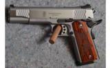 Smith & Wesson SW1911 .45 Auto - 3 of 5
