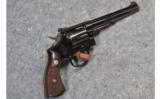Smith & Wesson Revolver .22 LR - 1 of 5