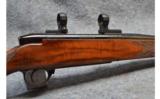 Weatherby Left-Handed Mark V .300 Wby Mag - 3 of 9